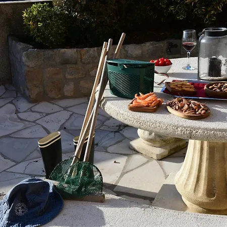 Les Chesneaux, Vue Hébergement de vacances *